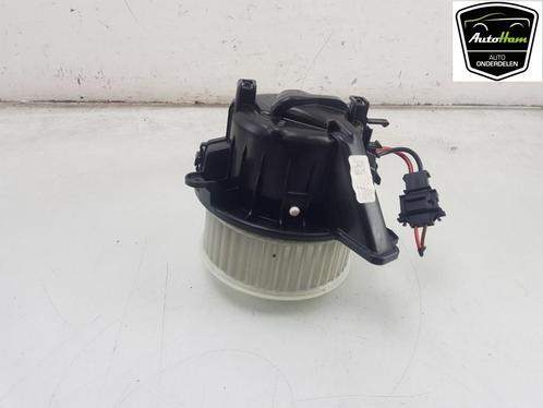 KACHEL VENTILATORMOTOR Volkswagen Polo VI (AW1), Auto-onderdelen, Airco en Verwarming, Volkswagen, Gebruikt