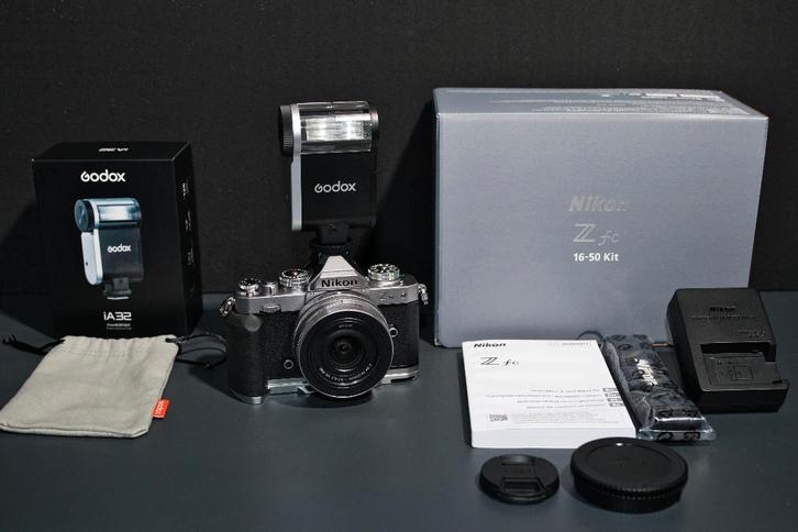 NIKON ZFC + NIKKOR 16-50 mm + Smallrig + flash Godox IA32, TV, Hi-fi & Vidéo, Appareils photo analogiques, Comme neuf, Compact