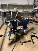 Dax kader zonder paps, Motoren, Ophalen