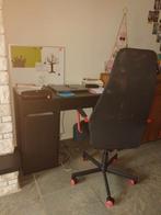 IKEA bureau. 105x75 cm. Stoel zo goed als nieuw., Huis en Inrichting, Bureaustoelen, Ophalen
