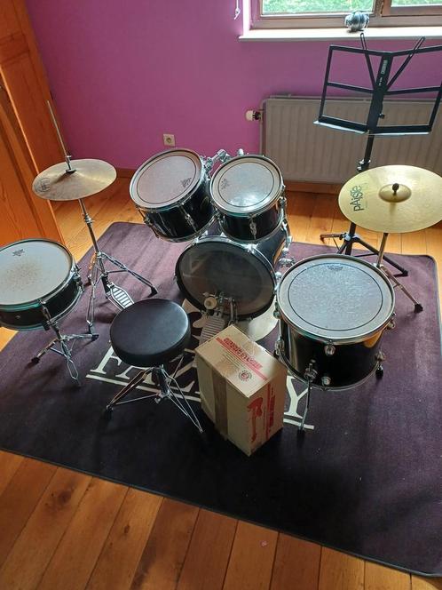 Drumstel Pearl met mat,pupiter en 2 krukjes, Muziek en Instrumenten, Drumstellen en Slagwerk, Zo goed als nieuw, Pearl, Ophalen