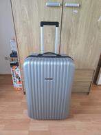 Grande valise, Enlèvement