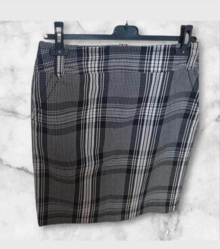 ✨️BANDOLERA Rok Maat 40 Nieuwstaat - Met BUNDELKORTING‼️✨️, Kleding | Dames, Rokken, Nieuw, Maat 38/40 (M), Grijs, Boven de knie