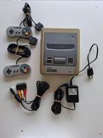 Super nintendo SNES met adapter en 2 controlers, Ophalen of Verzenden, Gebruikt