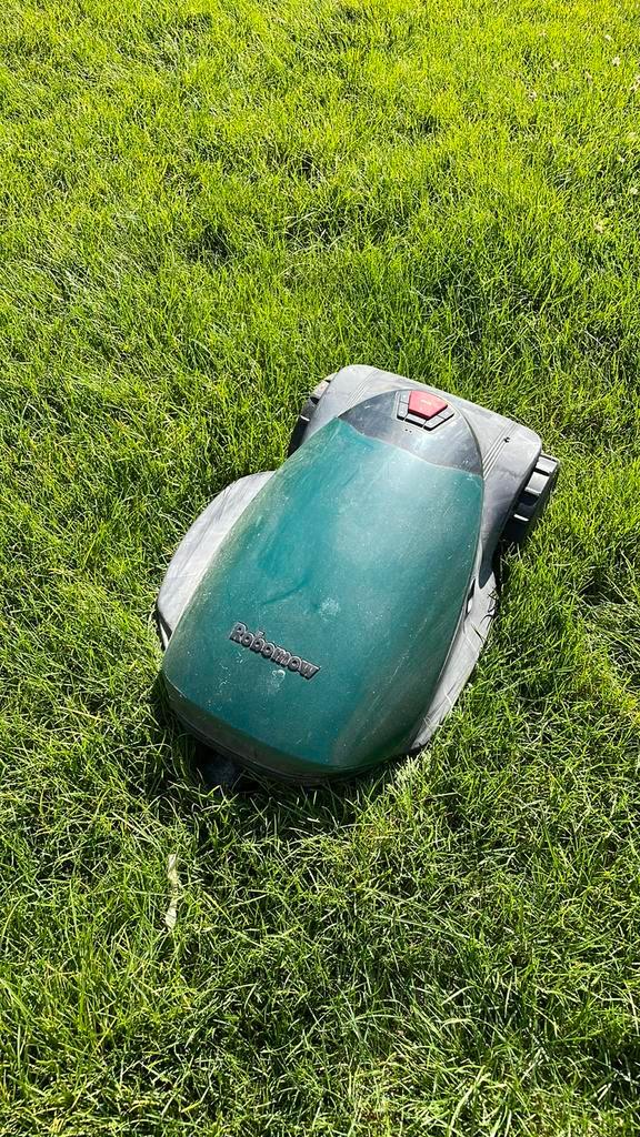 Robotmaaier Robomow RC308u, Tuin en Terras, Robotmaaiers, Gebruikt, 20 tot 25 cm, Bestuurbaar via app, Ophalen