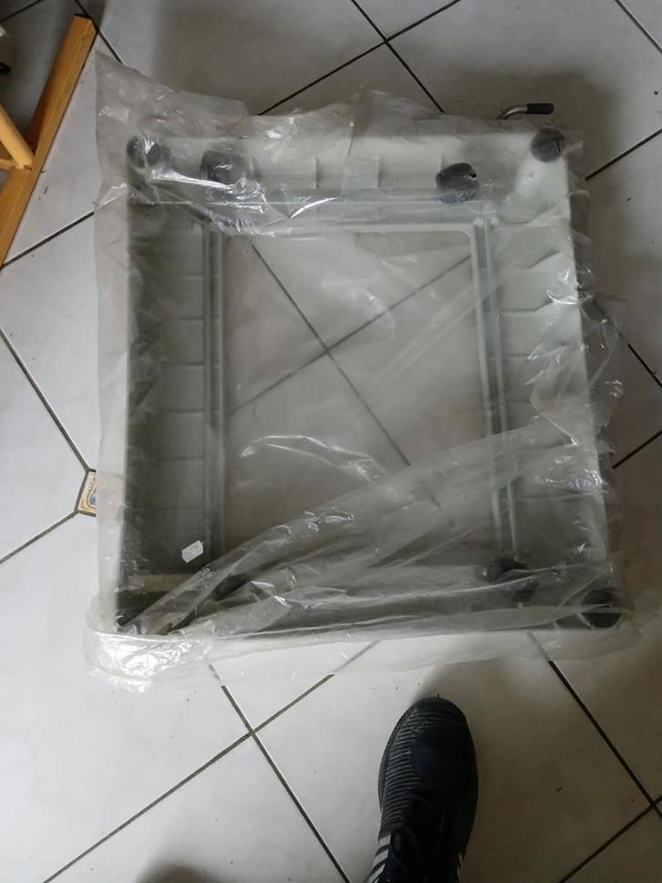 Dienblad op wielen om grote nieuwe huishoudelijke apparaten, Elektronische apparatuur, Onderdelen en Toebehoren, Zo goed als nieuw