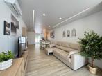 Onlangs gerenoveerd herenhuis met perceel en terrassen, 80 m², Torrevieja, 3 kamers, Spanje