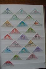 timbres Triangles  dans un album (n80), Timbres & Monnaies, Timbres | Timbres thématiques, Autres thèmes, Affranchi, Enlèvement ou Envoi