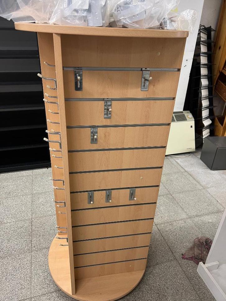 Displaytoren op wielen, Zakelijke goederen, Kantoor en Winkelinrichting | Kantoormeubilair en Inrichting, Inrichting, Archief en Opbergen