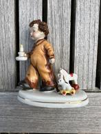 Mooi antiek beeldje jongen met speelgoed en kaars, Ophalen of Verzenden, Zo goed als nieuw, Hummel