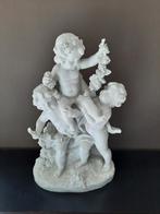 Biscuit RANIERI  "Trois Amours vendangeurs), Antiek en Kunst, Ophalen