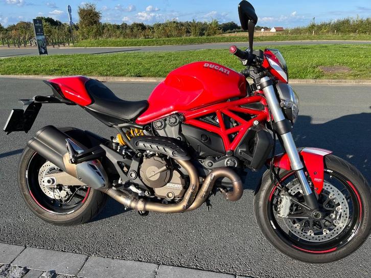 Ducati Monster 821, Motoren, Motoren | Ducati, Particulier, Naked bike, meer dan 35 kW, 2 cilinders, Motorrijbewijs A, ABS, Traction Control