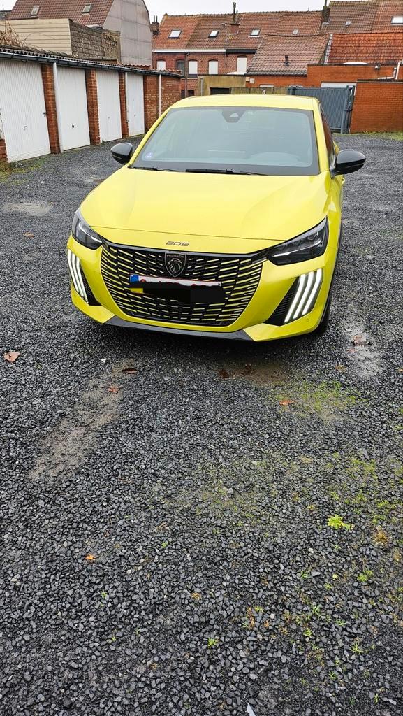 New 208 GT Hybride Automatique 18500 kms, Autos, Peugeot, Particulier, Caméra 360°, ABS, Caméra de recul, Régulateur de distance