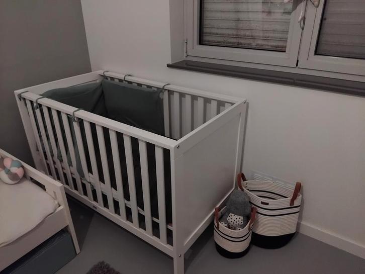 Wit TWF babybedje 60x120, Kinderen en Baby's, Kinderkamer | Complete kinderkamers, Zo goed als nieuw, Ophalen