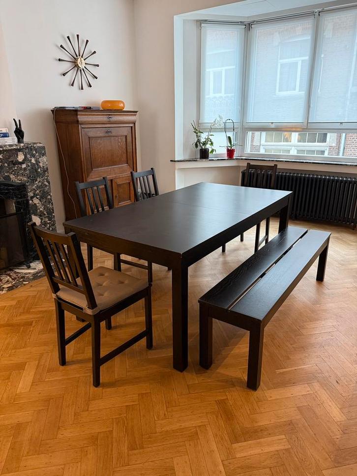Table IKEA extensible avec 4 chaises et 1 banc, Huis en Inrichting, Complete eetkamers, Gebruikt, 4 tot 6 stoelen, Ophalen