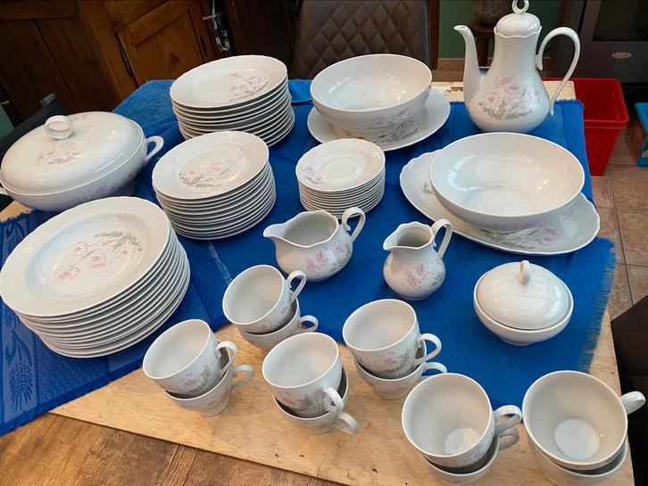 Ancien service vaisselle JlMENAU Henneberg porcelaine 1777, Antiek en Kunst, Antiek | Servies compleet, Ophalen