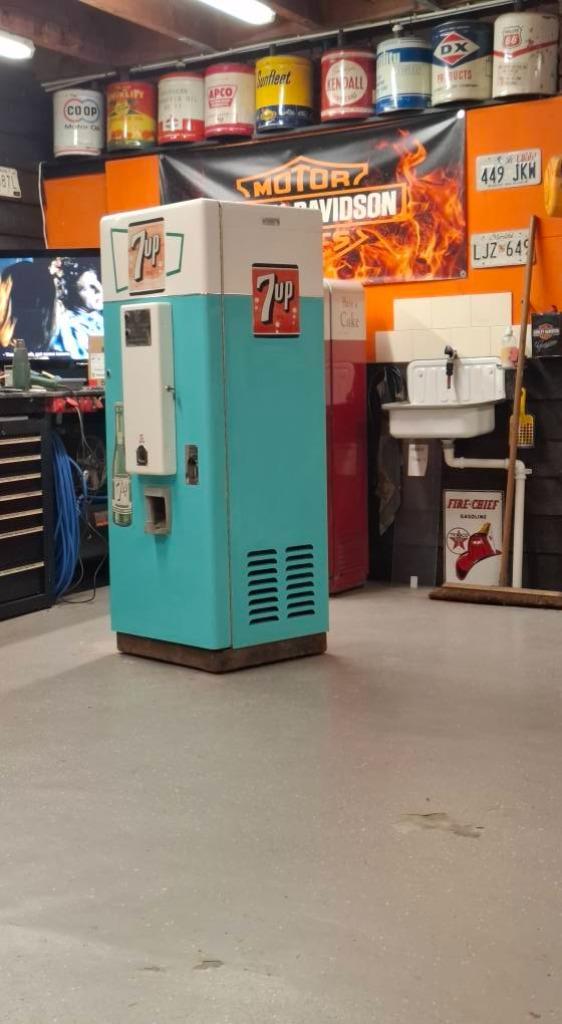 Vintage 7-Up automaat – jaren ’50/’60, Verzamelen, Automaten | Jukeboxen, Gebruikt, Overige merken, 1950 tot 1960, Ophalen