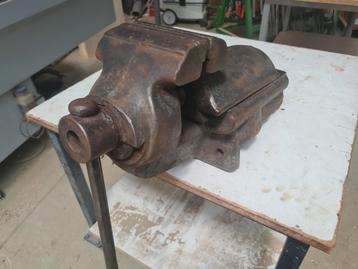 Vintage Bankschroef  beschikbaar voor biedingen