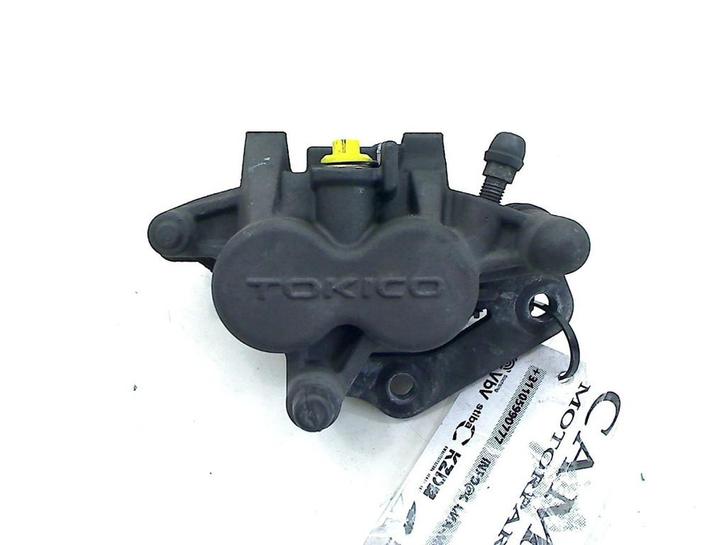 REMKLAUW RECHTS VOOR GSF 600 Bandit 2000-2004 (GSF600 MK2), Motoren, Onderdelen | Suzuki, Gebruikt