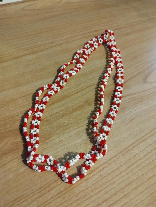 Bloemenketting, Handtassen en Accessoires, Kettingen, Zo goed als nieuw, Kunststof, Overige kleuren, Ophalen of Verzenden
