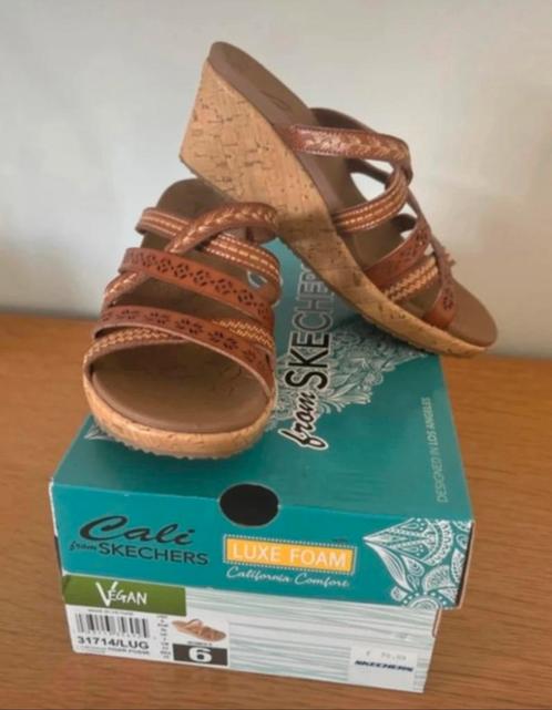 Skechers schoenen sandalen Cali maat 36 nieuw, Kleding | Dames, Schoenen, Nieuw, Sandalen of Muiltjes, Bruin, Ophalen of Verzenden