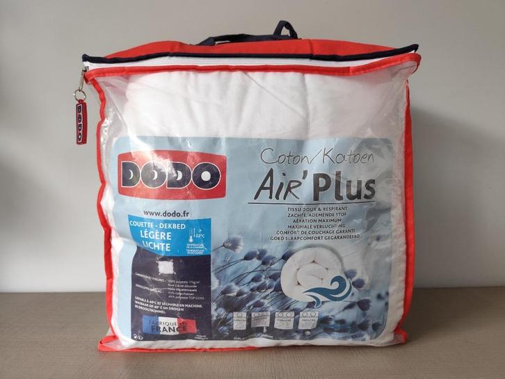 Dekbed DODO 260 cm x 240 cm, Huis en Inrichting, Slaapkamer | Beddengoed, Zo goed als nieuw, Deken of Dekbed, Tweepersoons, Wit