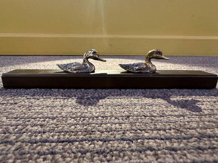 Decoratieve sculptuur — Twee eenden, Antiek en Kunst, Antiek | Brons en Koper, Ophalen of Verzenden