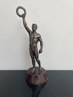 Antiek bronzen beeld ‘Olympische Winnaar’, Antiek en Kunst, Ophalen, Brons
