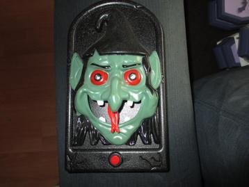Halloween deurbel heks met beweging en licht en geluid beschikbaar voor biedingen