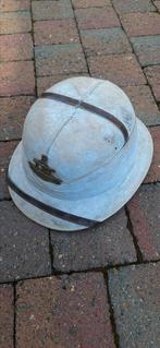 Engelse helm, Verzamelen, Ophalen