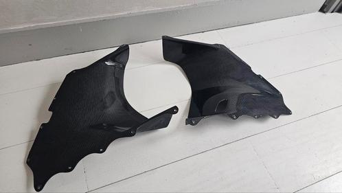 Carbon zijpanelen luchtinlaten Aprilia rsv mille gen 1, Motoren, Tuning en Styling, Ophalen of Verzenden