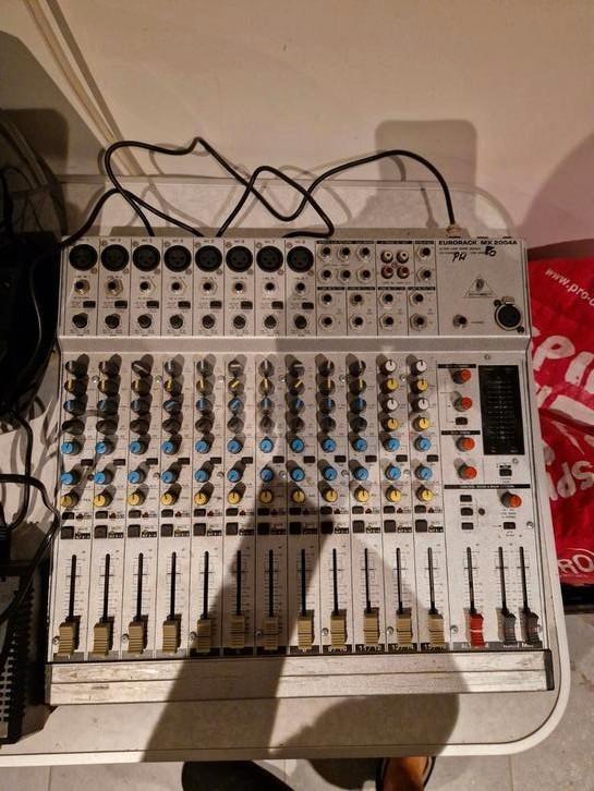 Eurorack MX2004A mengpaneel / mixer, Muziek en Instrumenten, Mengpanelen, Gebruikt, 10 tot 20 kanalen, Microfooningang, Ophalen