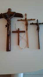 4 CRUCIFIX ET PATERNOSTERS, Collections, Religion, Enlèvement ou Envoi