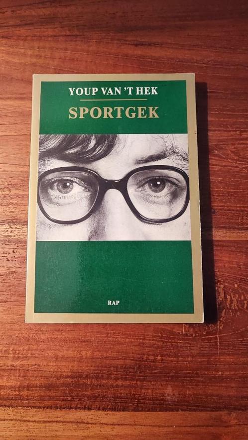 Sportgek - Youp van 't Hek, Boeken, Literatuur, Gelezen, Ophalen of Verzenden