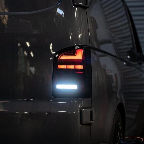 LED Volkswagen Achterlichten VW Transporter T6.1 Dynamic smo, Autos : Pièces & Accessoires, Éclairage, Volkswagen, Neuf, Enlèvement ou Envoi