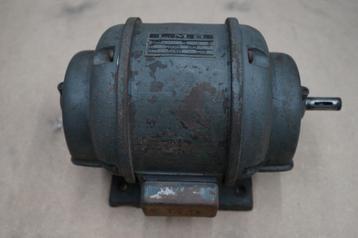 moteur électrique triphasé, Enlèvement, Utilisé, Moteur électrique, 1800 tpm ou plus
