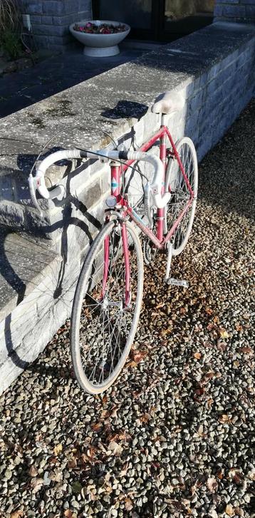 Vélo de course beschikbaar voor biedingen