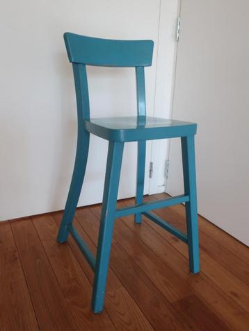chaise enfant beschikbaar voor biedingen