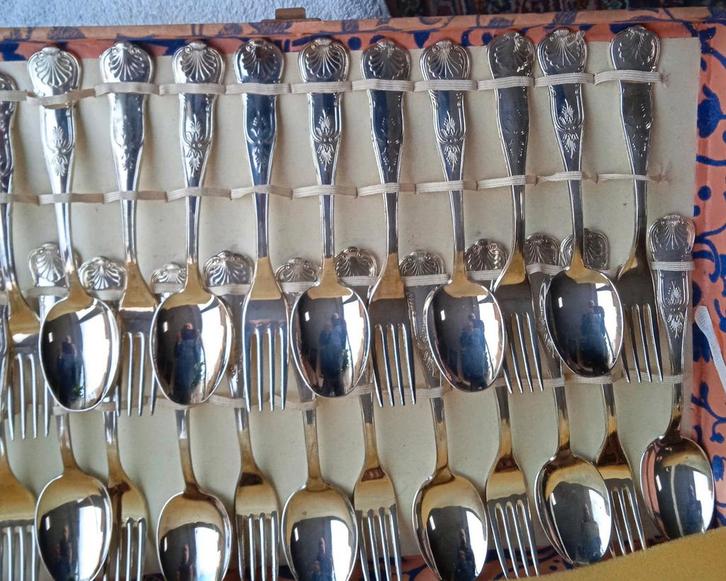 51-delig verzilverd servies, nooit gebruikt, arg. 800, Antiek en Kunst, Antiek | Bestek, Ophalen of Verzenden