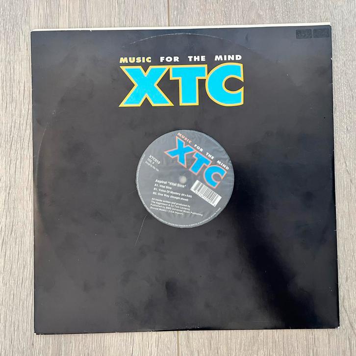 Aspiral - Vital Sins (XTC 010, 1996), CD & DVD, Vinyles | Dance & House, Utilisé, Techno ou Trance, 12 pouces, Envoi