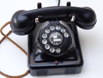 Oude Telefoon Bell Telephone met Draaischijf uit 1952 beschikbaar voor biedingen