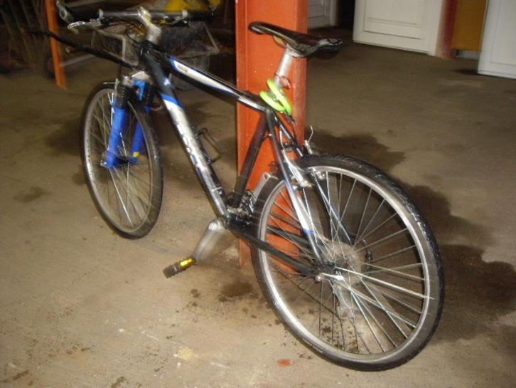 fiets scott,gazelle grijs en gazelle groen en wat onderdelen, Fietsen en Brommers, Fietsen | Dames | Damesfietsen, Gebruikt, Gazelle