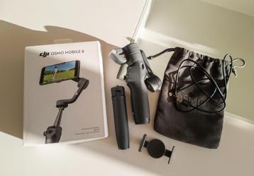 DJI Osmo Mobile 6 smartphone gimbal. disponible aux enchères