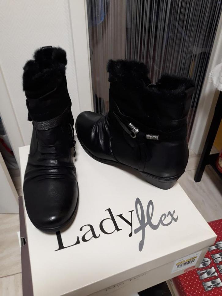Nieuwe Damesschoenen en laarsjes, Kleding | Dames, Schoenen, Nieuw, Ophalen of Verzenden
