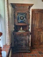 Antieke Mechelse kast., Ophalen