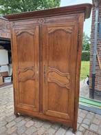 Eiken kast, Ophalen