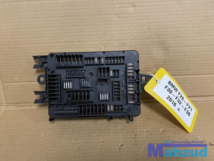 BMW 1 3 4 SERIE F20 F30 Zekeringkast 938907001, Auto-onderdelen, Elektronica en Kabels, BMW, Gebruikt