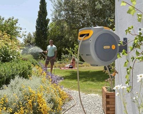 Automatische slanghaspel voor wandmontage, Tuin en Terras, Tuinslangen, Zo goed als nieuw, Ophalen