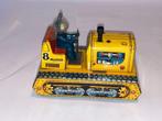 Onbekende vintage bulldozer van plaatwerk 8 ruimtetractor RA, Antiek en Kunst, Antiek | Speelgoed, Ophalen of Verzenden