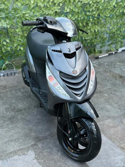 Piaggio zip 4t IGET A klasse, Fietsen en Brommers, Scooters | Piaggio, Ophalen of Verzenden